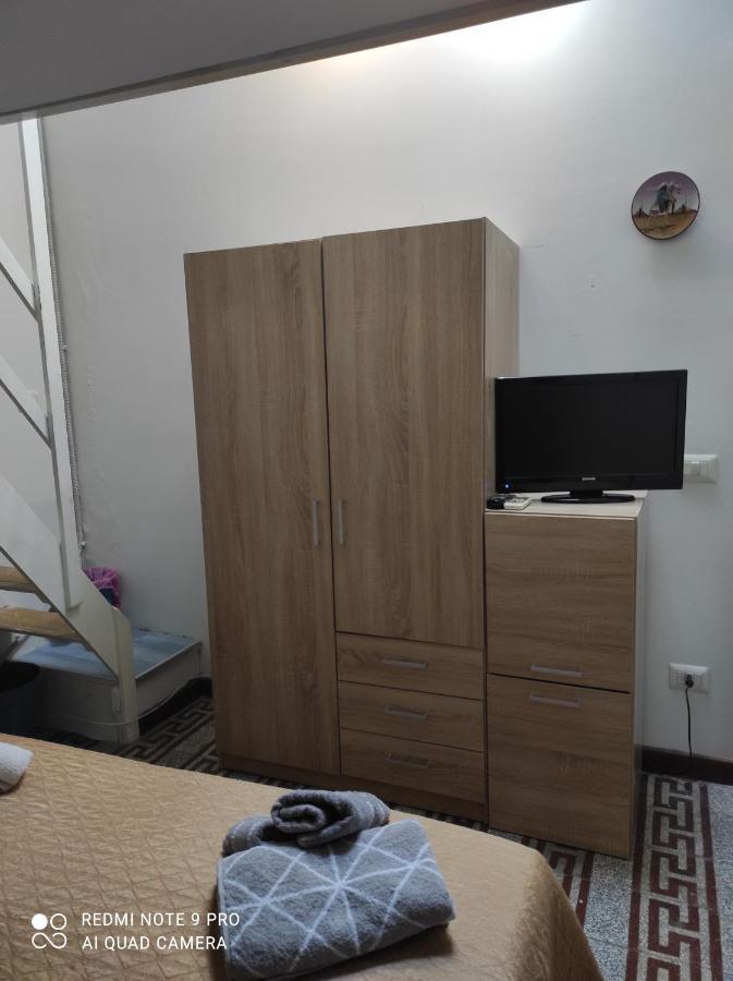B&B Con Cucina La Ninfea 칼타기론 외부 사진