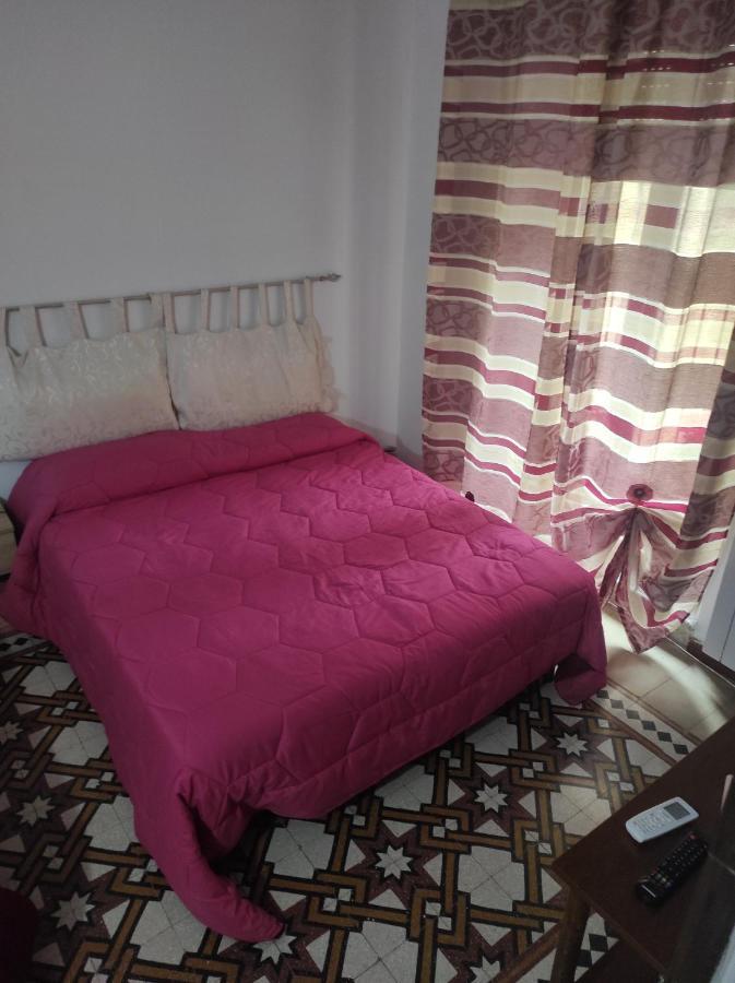 B&B Con Cucina La Ninfea 칼타기론 외부 사진
