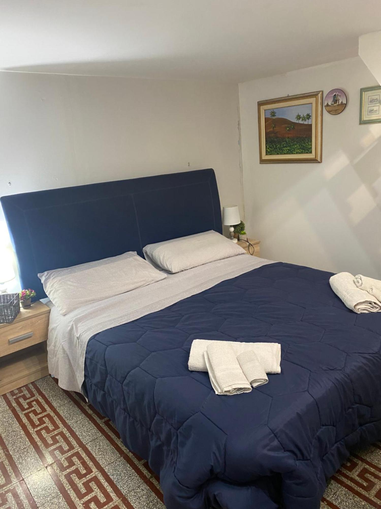 B&B Con Cucina La Ninfea 칼타기론 외부 사진