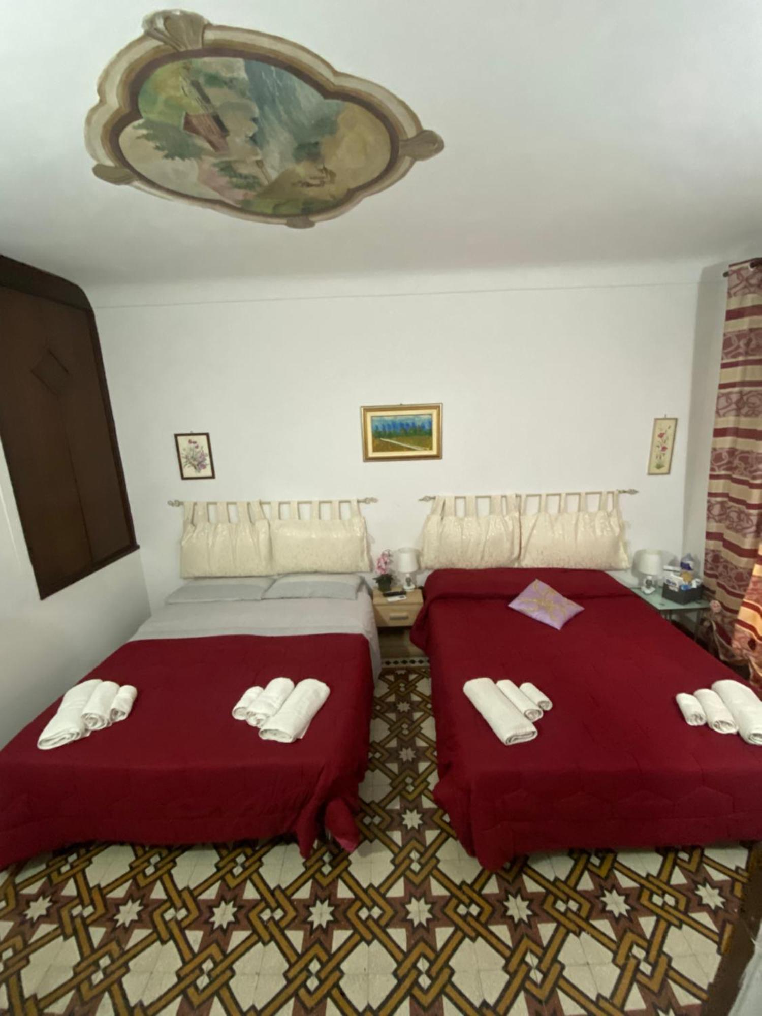 B&B Con Cucina La Ninfea 칼타기론 외부 사진